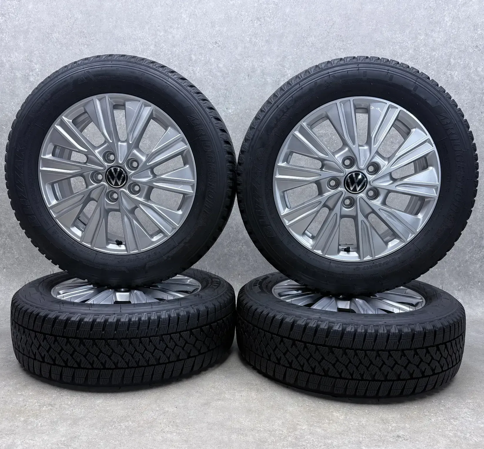 Original VW T7 17 Zoll Dundrod Winterräder 7T0601025A Silber 2x8-9mm & 2x6-7mm - Bild 1