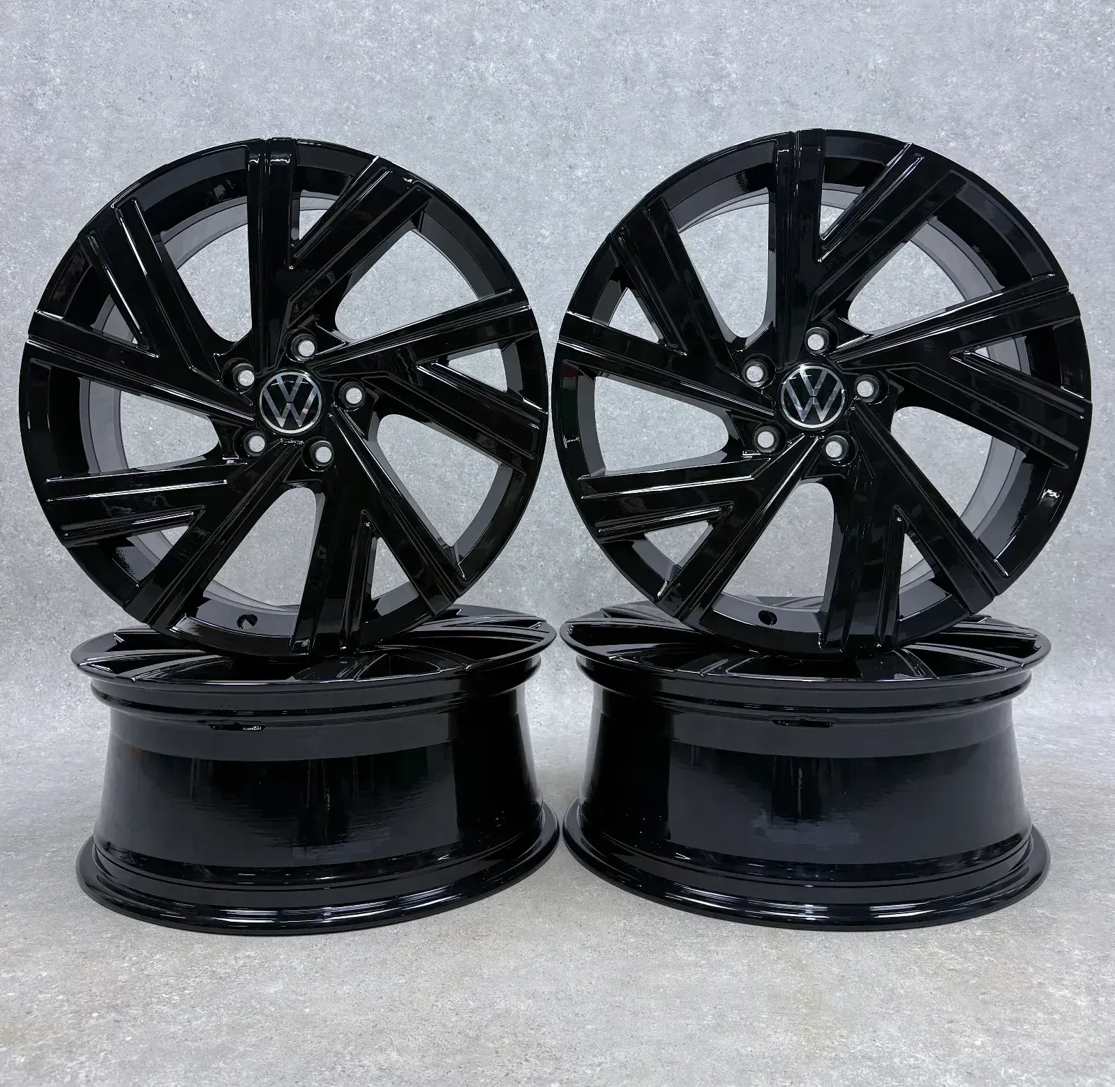 Original VW Golf 8 VIII GTI R Alufelgen 18 Zoll Bergamo 5H0601025AE - Bild 1