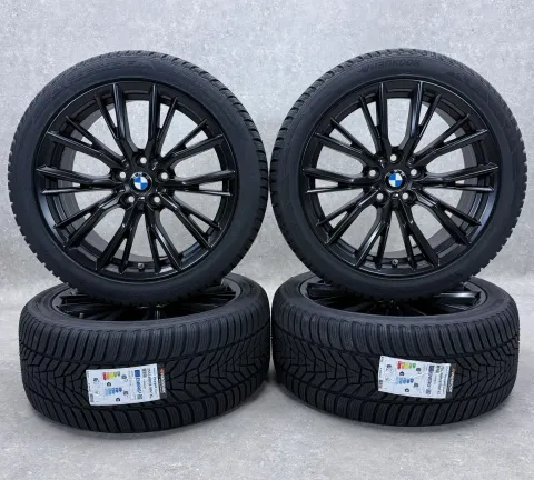 Background image for Original BMW 3er G20 G21 BMW 4er G22 G23 18 Zoll M796 Winterräder + RDKS 6885305 Schwarz